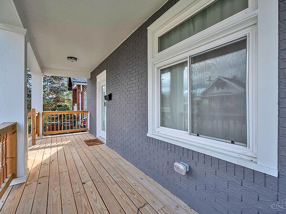 3rd image of 1805 De Armand Ave