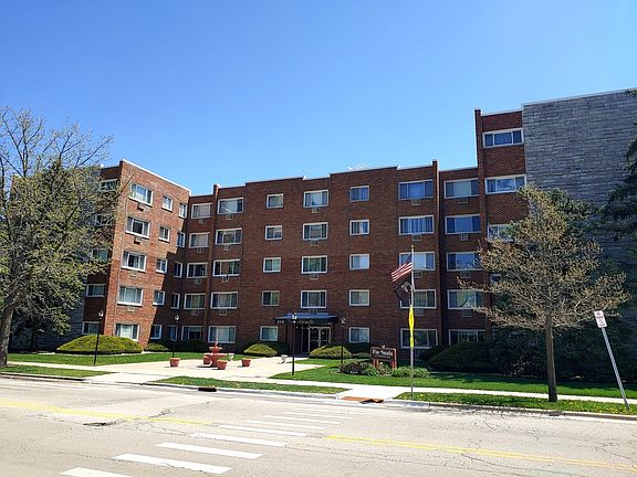 3rd image of 222 Madison St Unit 315