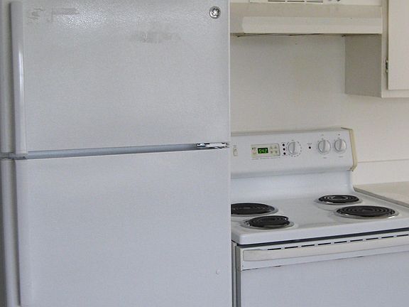 4th image of 840 E Center Ave #1020