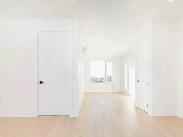 1349 Brooklyn Avenue image 2 of 13