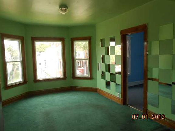 5th image of 1003 N Lawler Ave