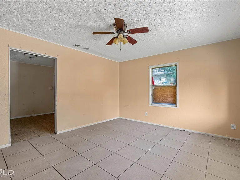 3051 Amherst St — Photo 10