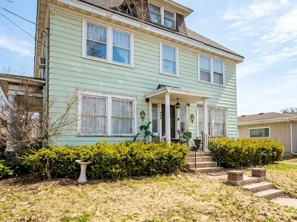 418 Broad St, Menasha, WI 54952