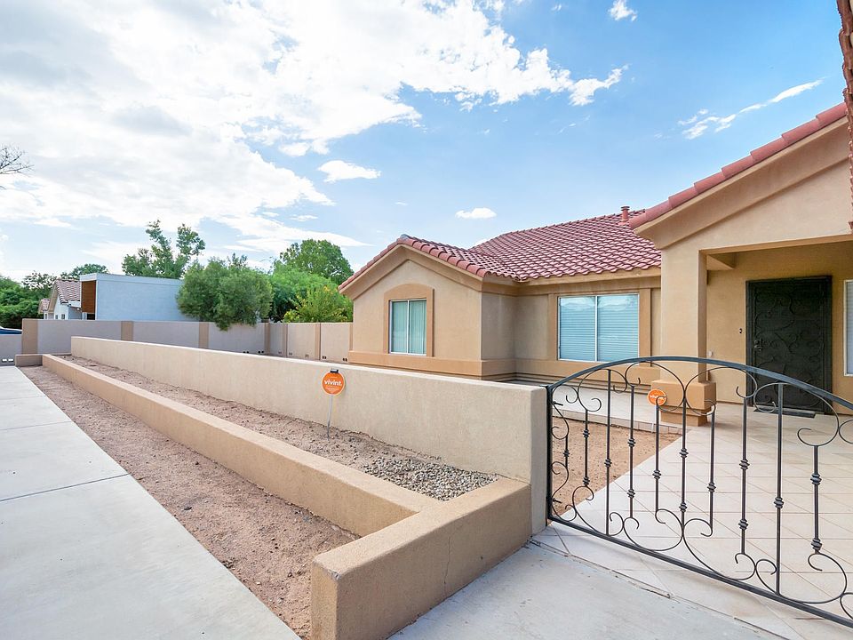 1-Exterior Entryway