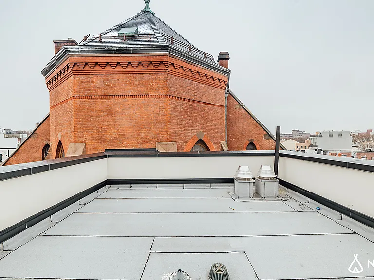 312 Devoe St #3E — Photo 9
