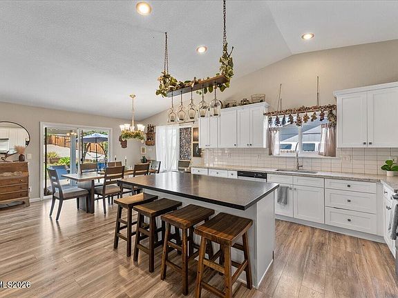 4th image of 457 Meagan Dr
