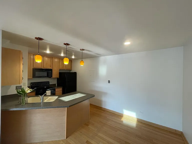 1251 Wyndham Dr #203 — Photo 11