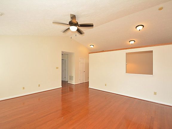 005_Great Room_10262015