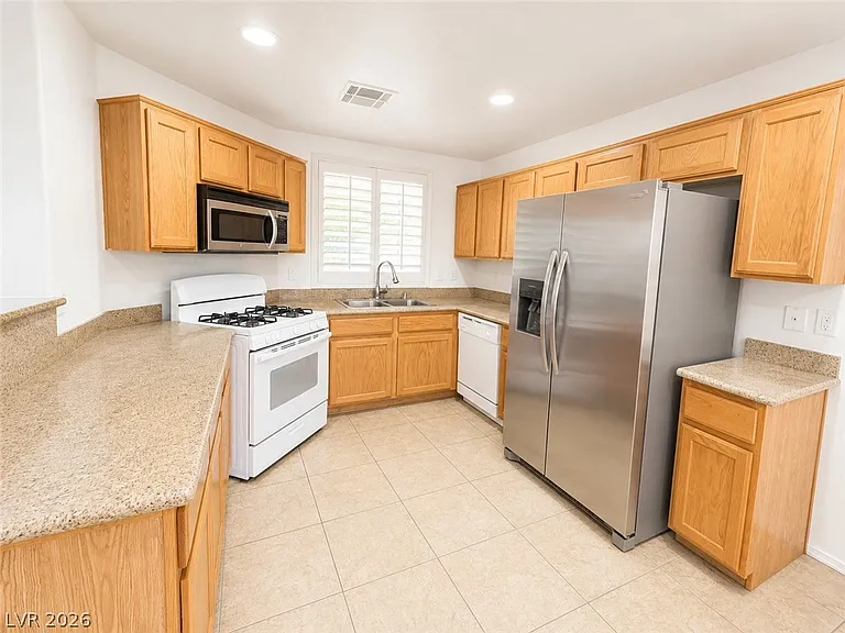 4774 Portola Vista Ave — Photo 4