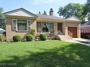 7009 N Mankato Ave, Chicago, IL 60646