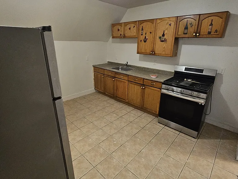 87 Hillside Ave #3 — Photo 12