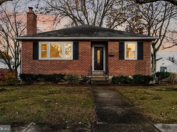 111 E Oak Ln, Glenolden, PA 19036