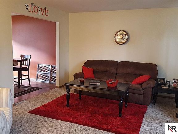 2nd image of 2913 Arrowhead Ln