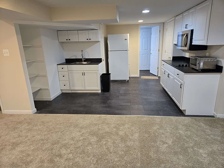 302 Park Hall S — Photo 14