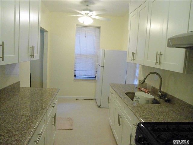 1st image of 14030 Sanford Ave