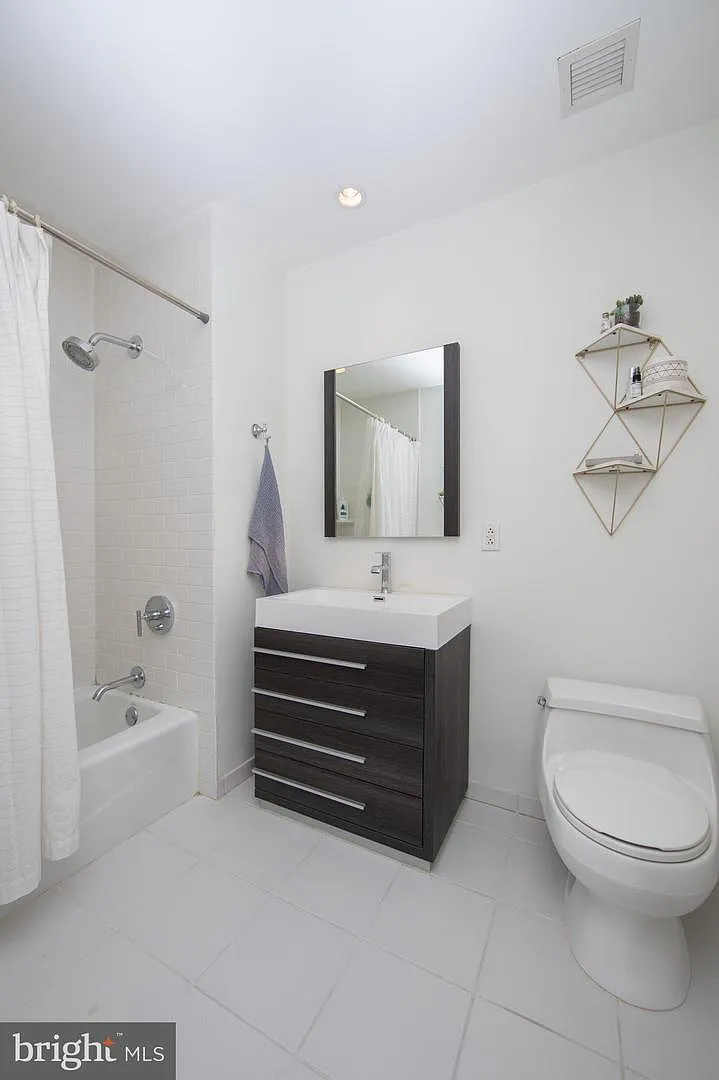 1352 South St — Photo 4