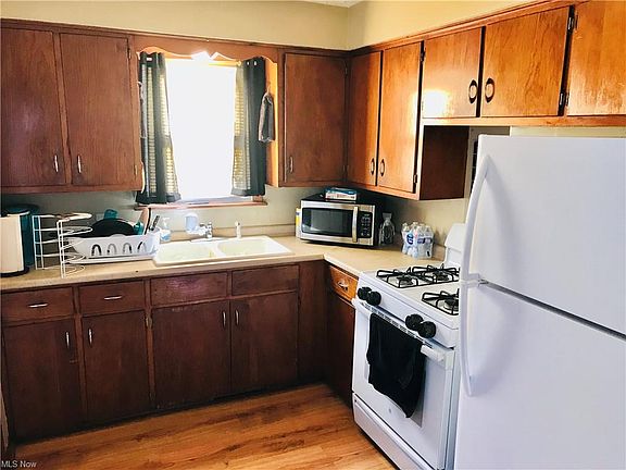 3rd image of 503 W Princeton Ave