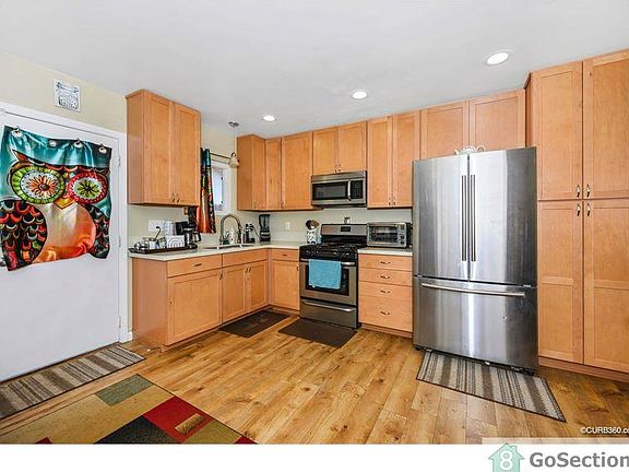 5th image of 919 Florida St