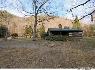 75 Mountain Meadow Ln, Canton, NC 28716