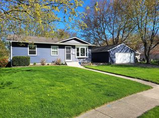 1530 Sunrise Dr, Dekalb, IL 60115