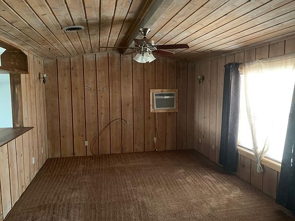 3rd image of 1108 Leo Dr