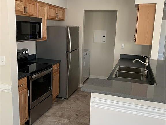 4th image of 1110 Settlement Dr #1110