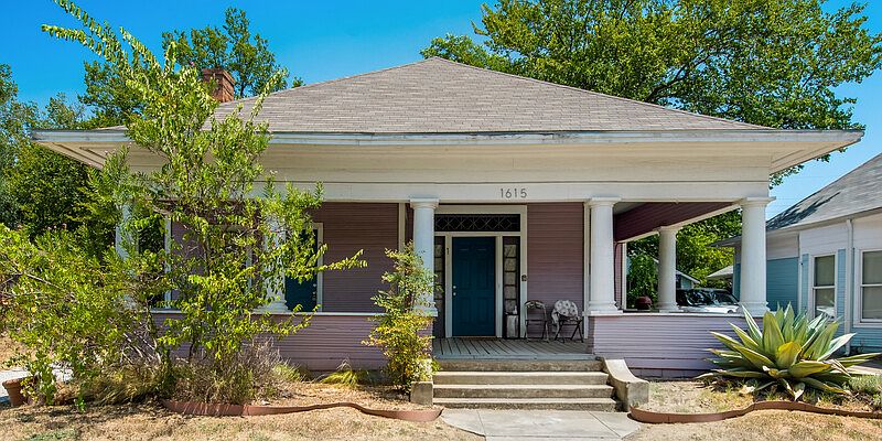 1st image of 1615 College Ave #2