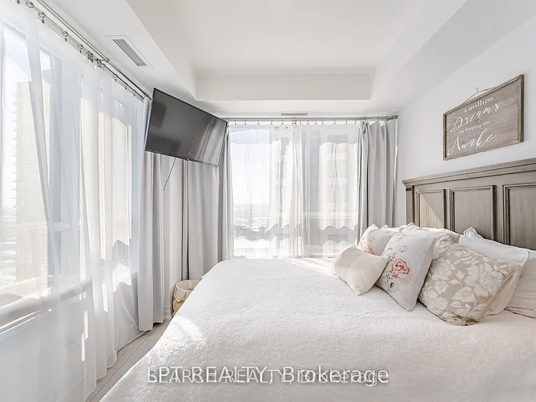 30 Elm Dr W #1708 — Photo 5