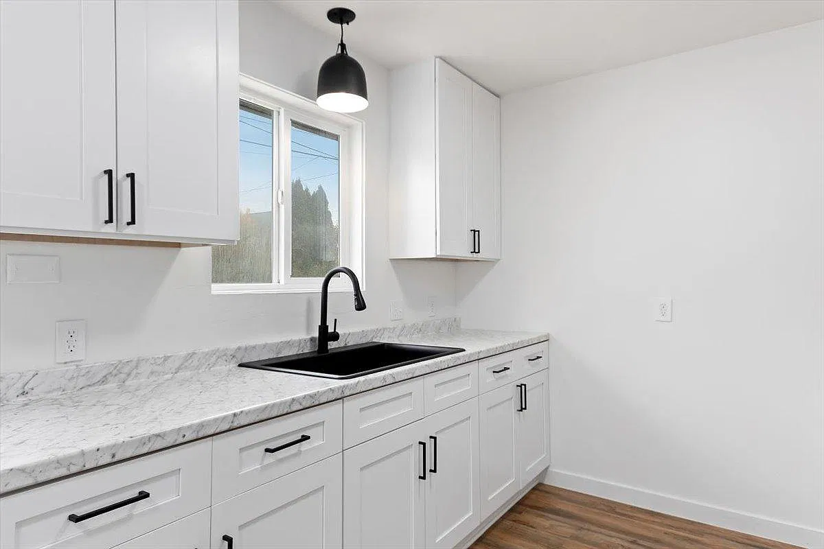2 bed, 864 sqft, $1,500 — Photo 3