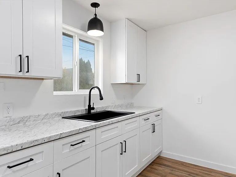 340 Taylor St #A — Photo 3