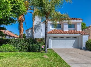 19 Rolling Ridge Dr, Pomona, CA 91766