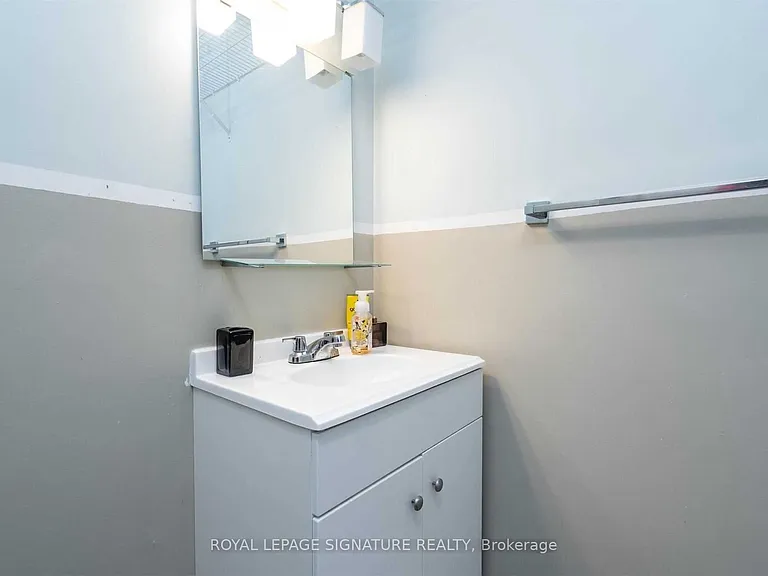 52 Buchanan Cres — Photo 22