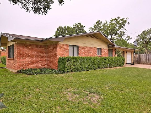 5th image of 1772 Beechwood Ln