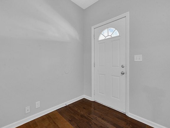 2nd image of 854 Scott St #1