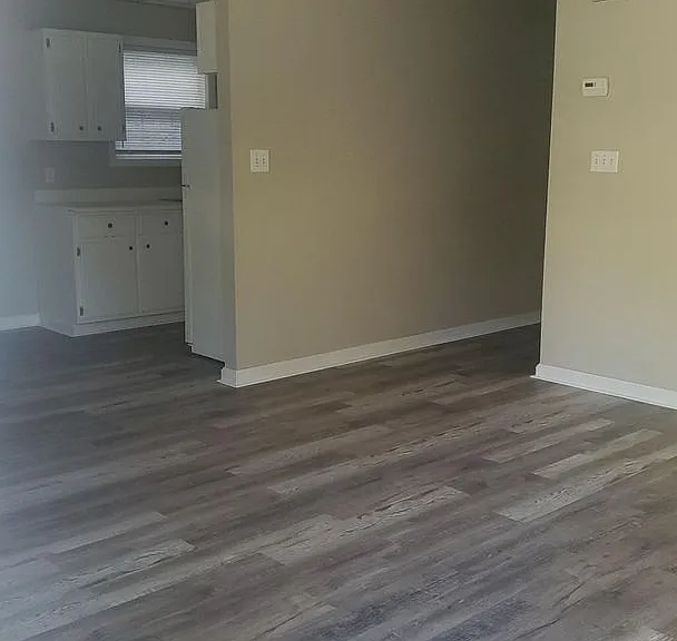 121 Lannes West Dr — Photo 1