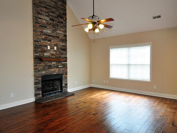 4th image of 721 W Accipiter Cir