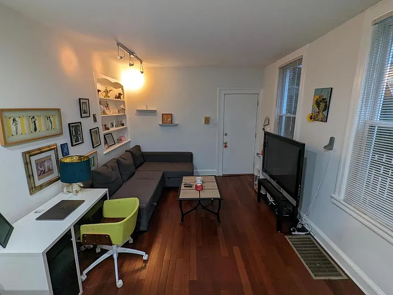114 S Patterson Park Ave #2 — Photo 3