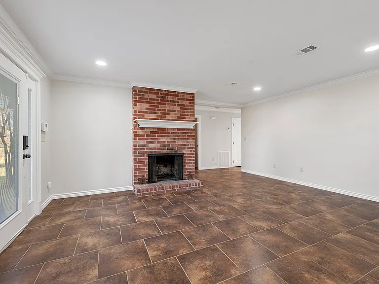 16452 Field Stone Ln — Photo 7