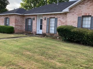 1800 Sheila Ct, Prattville, AL 36066