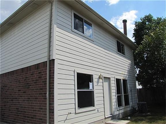4th image of 16119 Catbird Ct