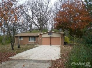 16008 Meadowood Ave, Southfield, MI 48076