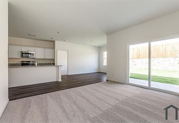 4th image of 8329 Bufflehead Dr