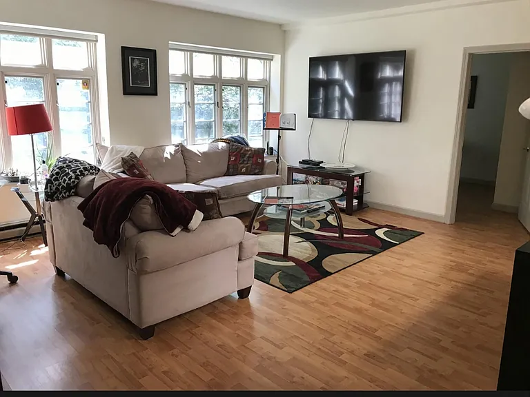 60 Glen Rd #T4 — Photo 13