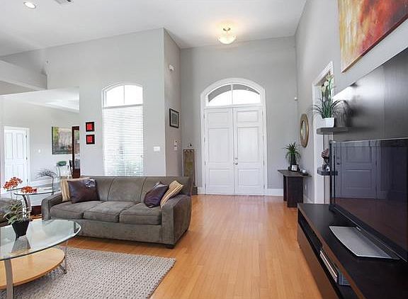 4th image of 135 Riverlands Dr