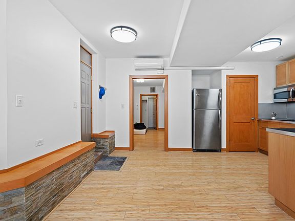 5th image of 3508 N Sheffield Ave
