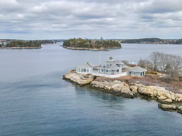 242 Dogfish Head Road, Southport, ME 04576