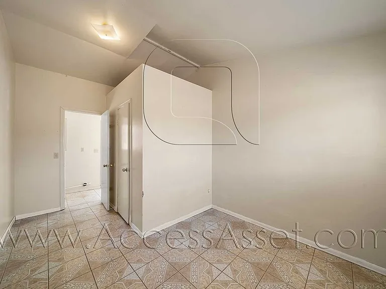 23865 Goetz Dr — Photo 12