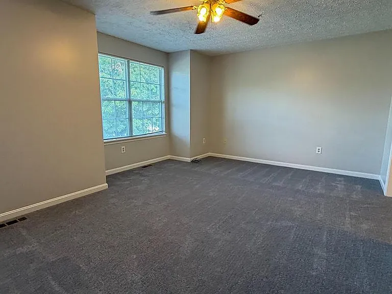 2220 Conquest Way — Photo 5