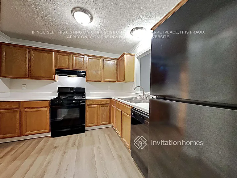 230 Kelley Ln — Photo 9