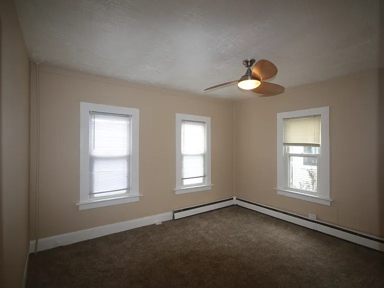 33 Harvard St #1 — Photo 2